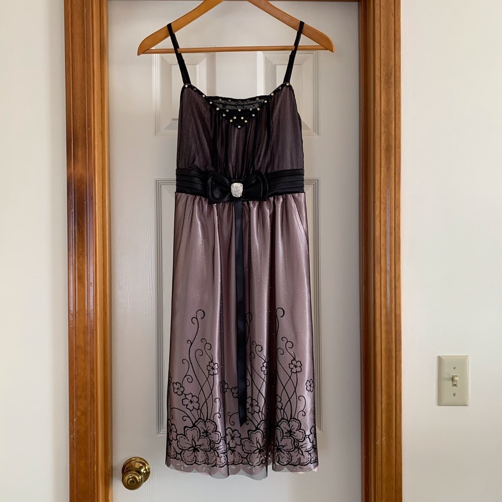 Purple mesh dress with embroidery details sz M